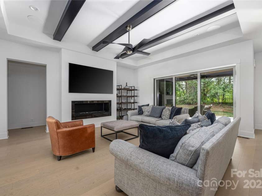 10119 Laurier Lane, Huntersville, NC 28078.  MLS# CAR4273565, YatesRealty ID 23623. Great Room/Living Room
