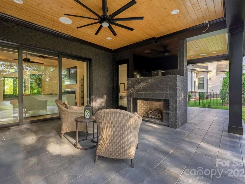 10119 Laurier Lane, Huntersville, NC 28078.  MLS# CAR4273565, YatesRealty ID 23623. Outdoor Living Space