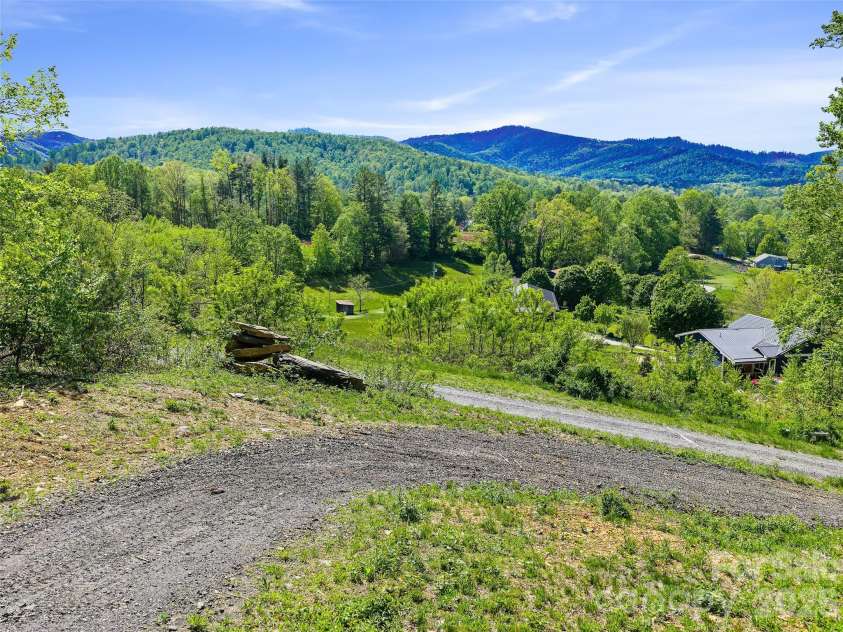 85 Shangrila Trail, Spruce Pine, NC 28777.  MLS# CAR4380911, YatesRealty ID 23623. 