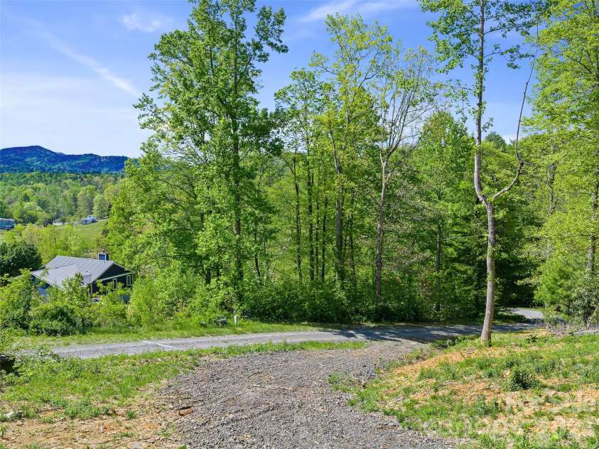 85 Shangrila Trail, Spruce Pine, NC 28777.  MLS# CAR4380911, YatesRealty ID 23623. 