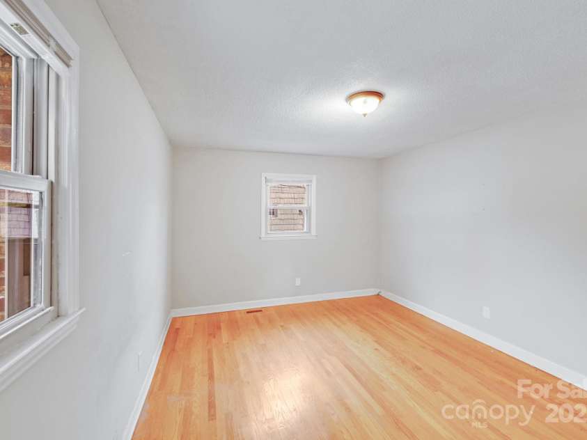 712 Stevens Street, Gastonia, NC 28054.  MLS# CAR4225560, YatesRealty ID 23624. 