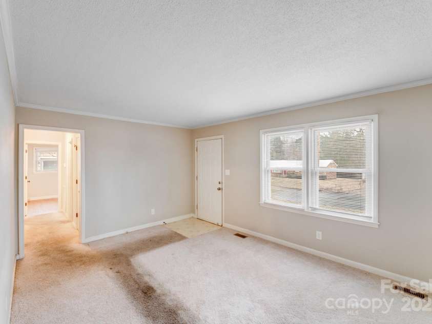 712 Stevens Street, Gastonia, NC 28054.  MLS# CAR4225560, YatesRealty ID 23624. 