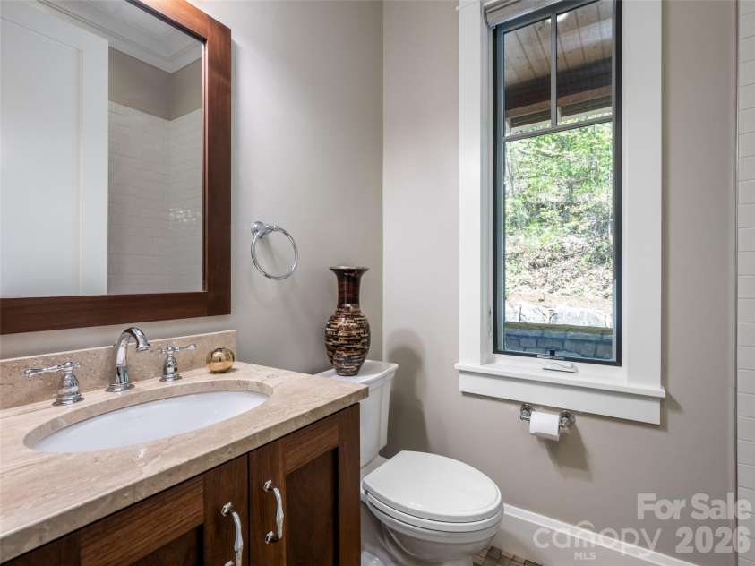 32 Timberwolf Court, Asheville, NC 28804.  MLS# CAR4376999, YatesRealty ID 23625. 