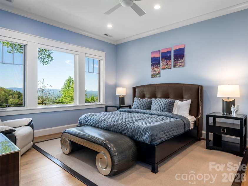 32 Timberwolf Court, Asheville, NC 28804.  MLS# CAR4376999, YatesRealty ID 23625. 