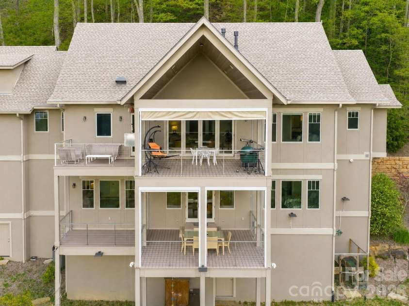 32 Timberwolf Court, Asheville, NC 28804.  MLS# CAR4376999, YatesRealty ID 23625. 