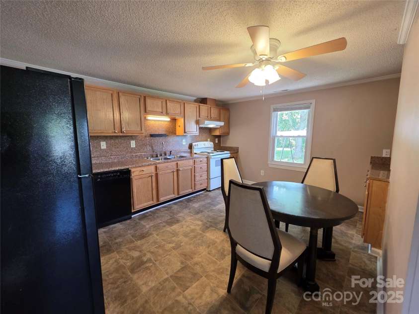 227 Nassau Place, Mount Holly, NC 28120.  MLS# CAR4275450, YatesRealty ID 23626. 