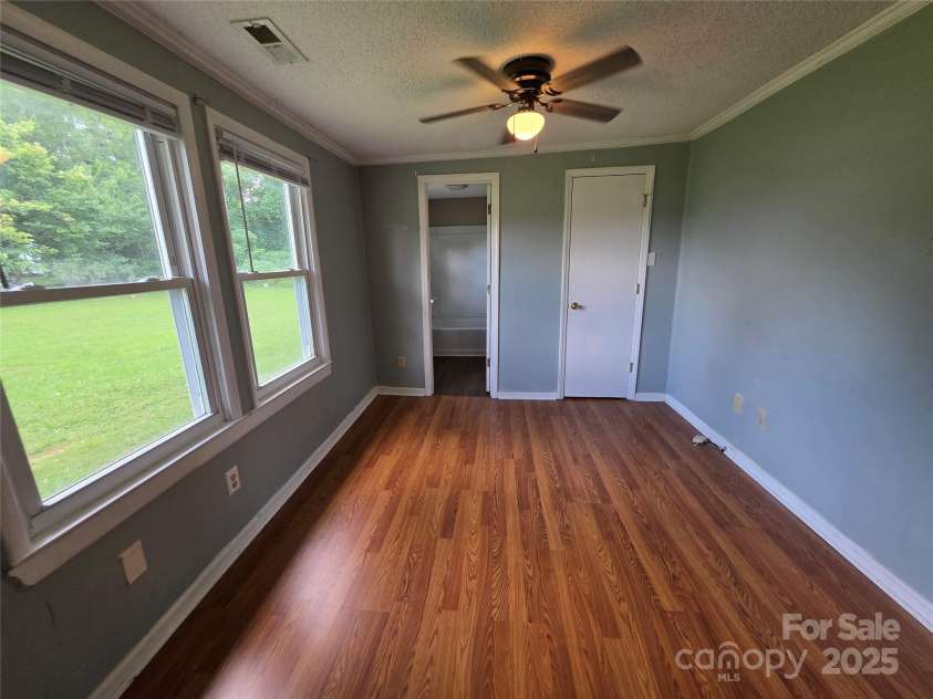 227 Nassau Place, Mount Holly, NC 28120.  MLS# CAR4275450, YatesRealty ID 23626. 