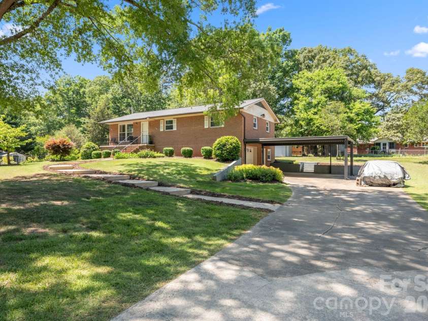 2370 Cannon Farm Road, China Grove, NC 28023.  MLS# CAR4371984, YatesRealty ID 23627. 