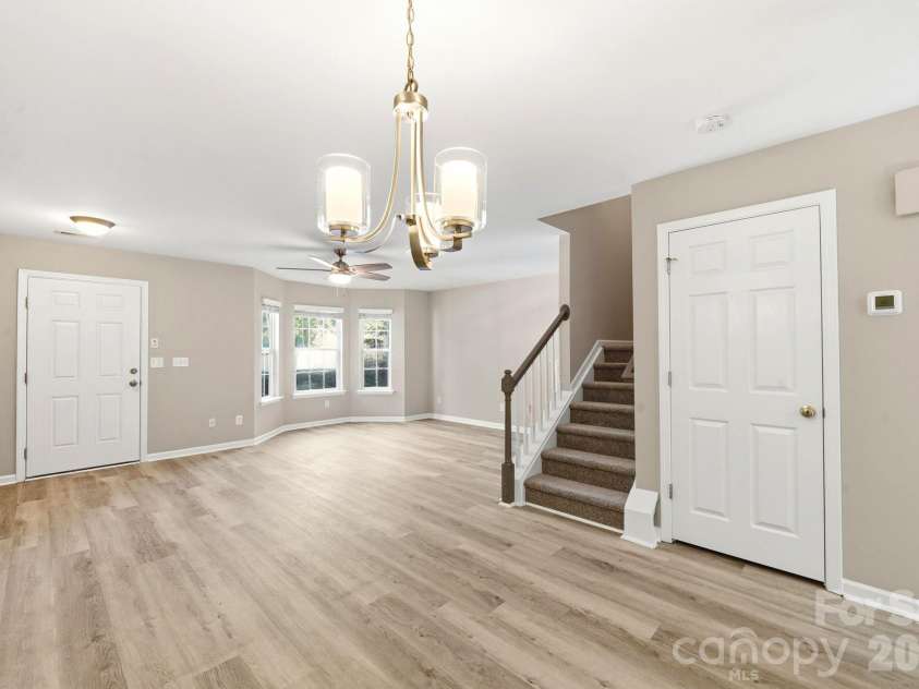 687 Rock Lake Glen, Fort Mill, SC 29715.  MLS# CAR4378757, YatesRealty ID 23628. 