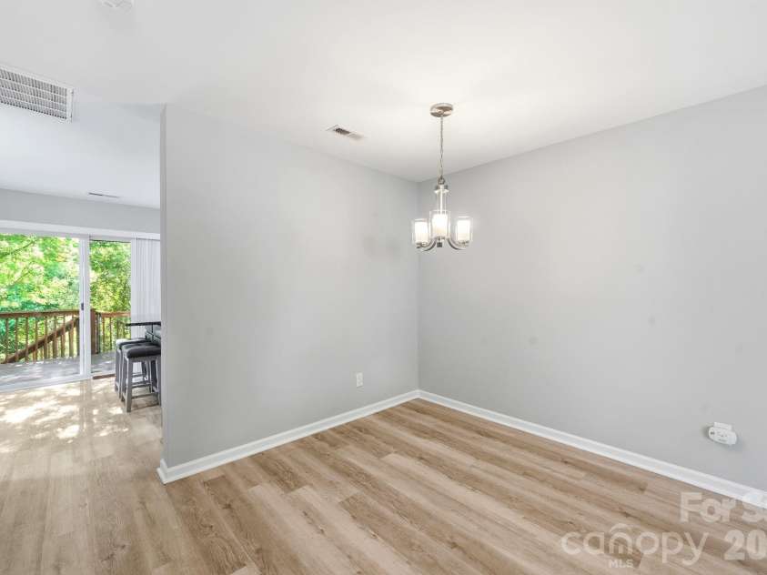 687 Rock Lake Glen, Fort Mill, SC 29715.  MLS# CAR4378757, YatesRealty ID 23628. 
