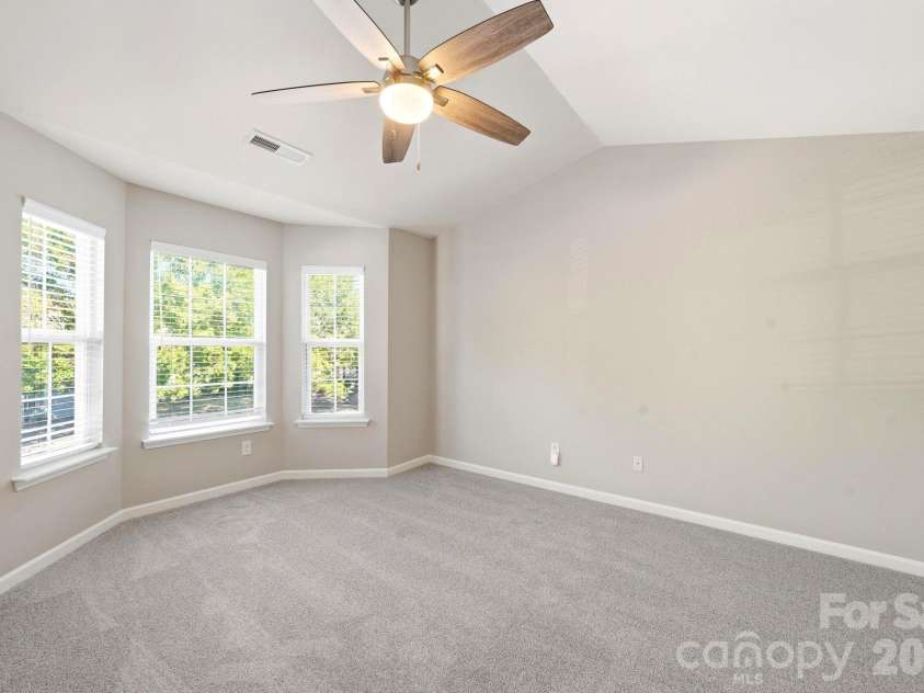 687 Rock Lake Glen, Fort Mill, SC 29715.  MLS# CAR4378757, YatesRealty ID 23628. 