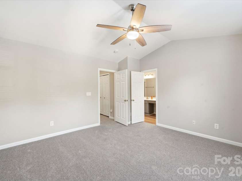 687 Rock Lake Glen, Fort Mill, SC 29715.  MLS# CAR4378757, YatesRealty ID 23628. 