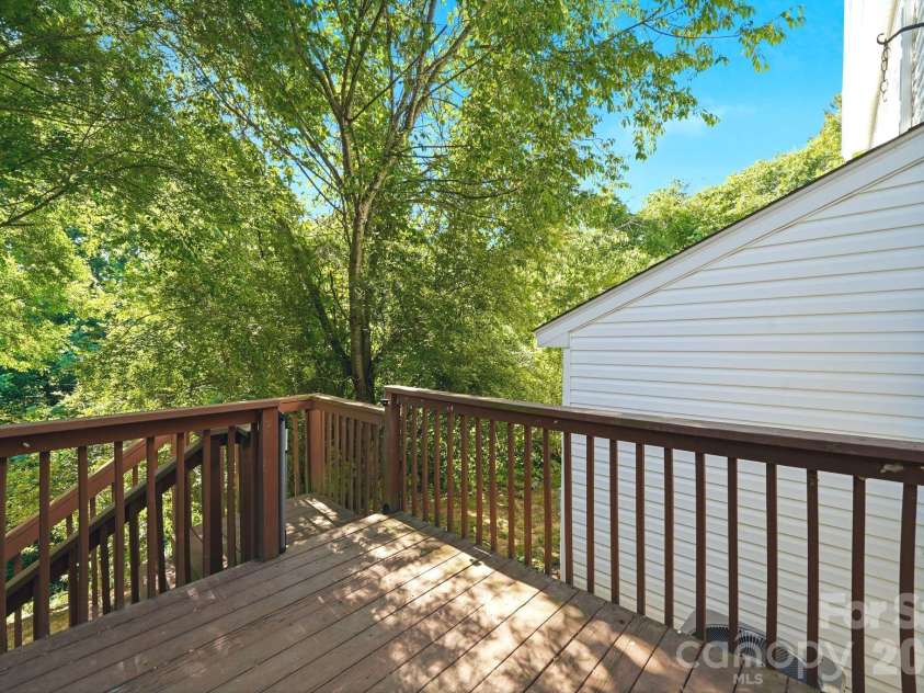 687 Rock Lake Glen, Fort Mill, SC 29715.  MLS# CAR4378757, YatesRealty ID 23628. 