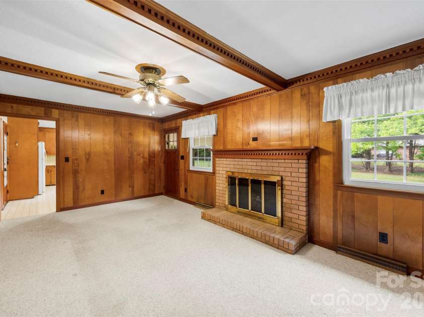 3342 Gardner Park Drive, Gastonia, NC 28054.  MLS# CAR4379226, YatesRealty ID 23629. 