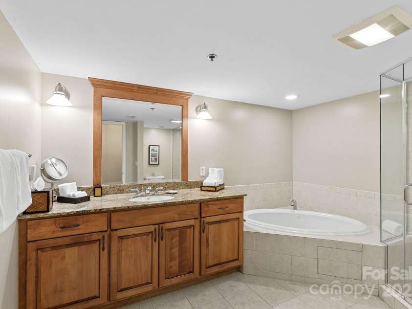 430 Bowling Park Road, Asheville, NC 28803.  MLS# CAR4328603, YatesRealty ID 2363. 