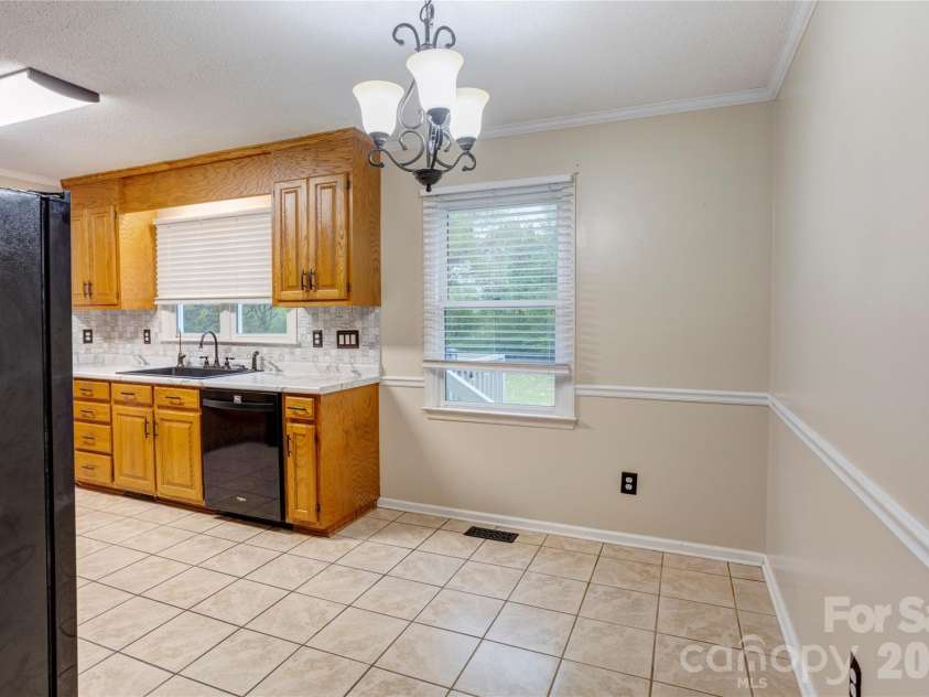 2705 Plantation Way, Albemarle, NC 28001.  MLS# CAR4365958, YatesRealty ID 23630. Dining area/kitchen
