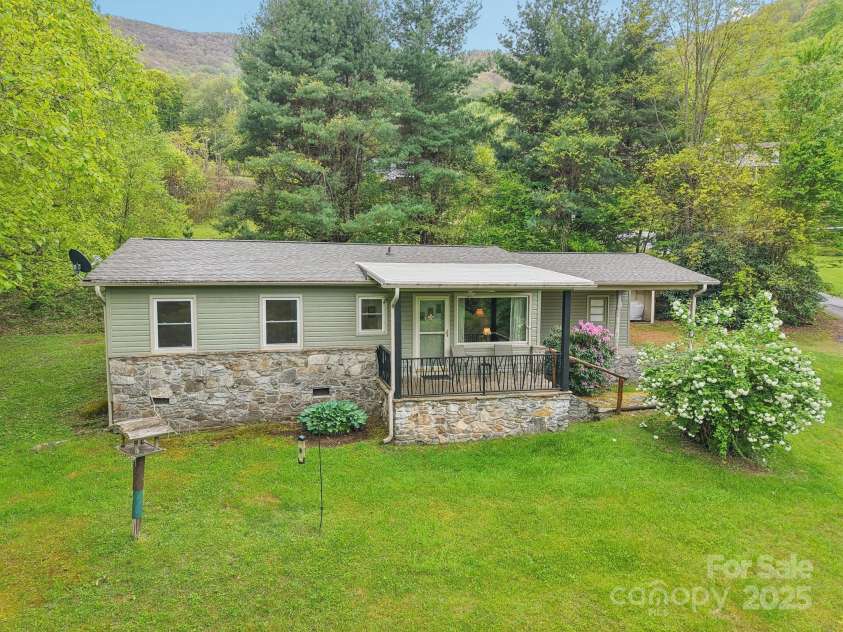 51 Atari Road, Waynesville, NC 28786.  MLS# CAR4256064, YatesRealty ID 23630. 