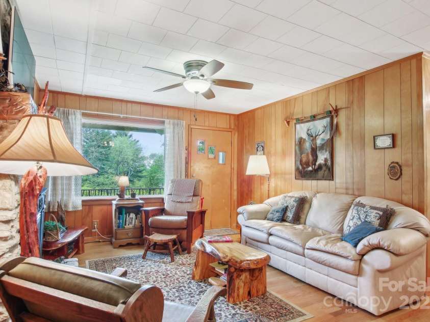 51 Atari Road, Waynesville, NC 28786.  MLS# CAR4256064, YatesRealty ID 23630. 