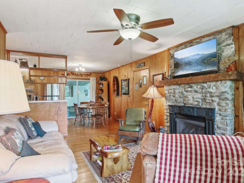 51 Atari Road, Waynesville, NC 28786.  MLS# CAR4256064, YatesRealty ID 23630. 