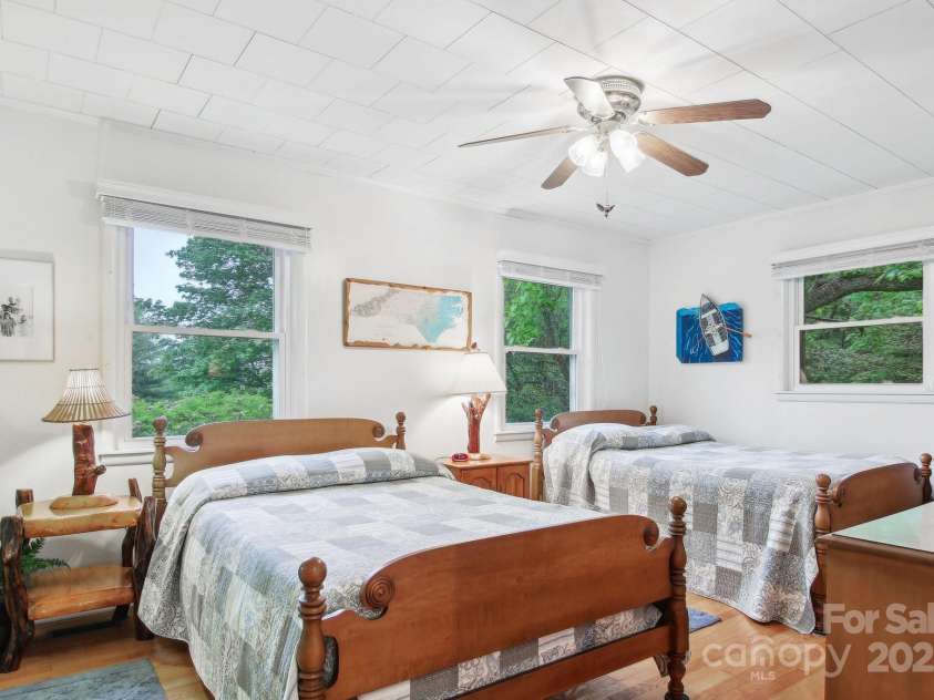 51 Atari Road, Waynesville, NC 28786.  MLS# CAR4256064, YatesRealty ID 23630. 