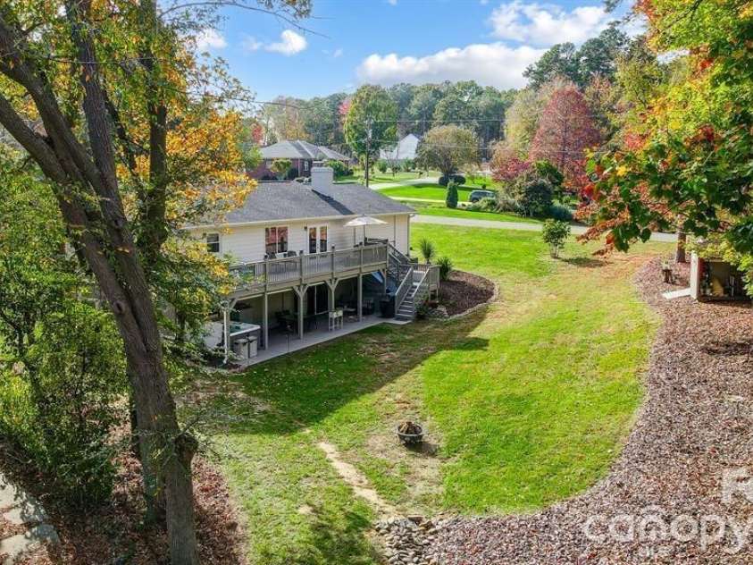 9542 Riviera Drive, Sherrills Ford, NC 28673.  MLS# CAR4362980, YatesRealty ID 23631. 
