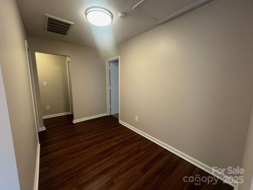 165 Brantley Place Drive, Mooresville, NC 28117.  MLS# CAR4275481, YatesRealty ID 23633. 