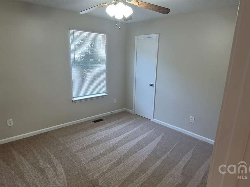 165 Brantley Place Drive, Mooresville, NC 28117.  MLS# CAR4275481, YatesRealty ID 23633. 