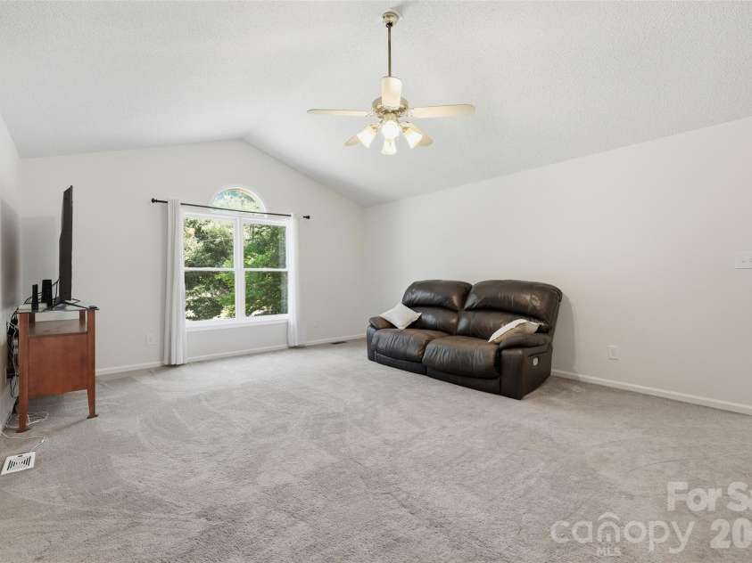 913 Pleasant Ridge Road, Fort Mill, SC 29715.  MLS# CAR4380826, YatesRealty ID 23633. 