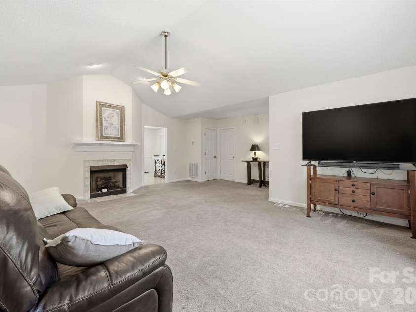 913 Pleasant Ridge Road, Fort Mill, SC 29715.  MLS# CAR4380826, YatesRealty ID 23633. 