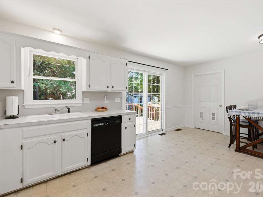 913 Pleasant Ridge Road, Fort Mill, SC 29715.  MLS# CAR4380826, YatesRealty ID 23633. 
