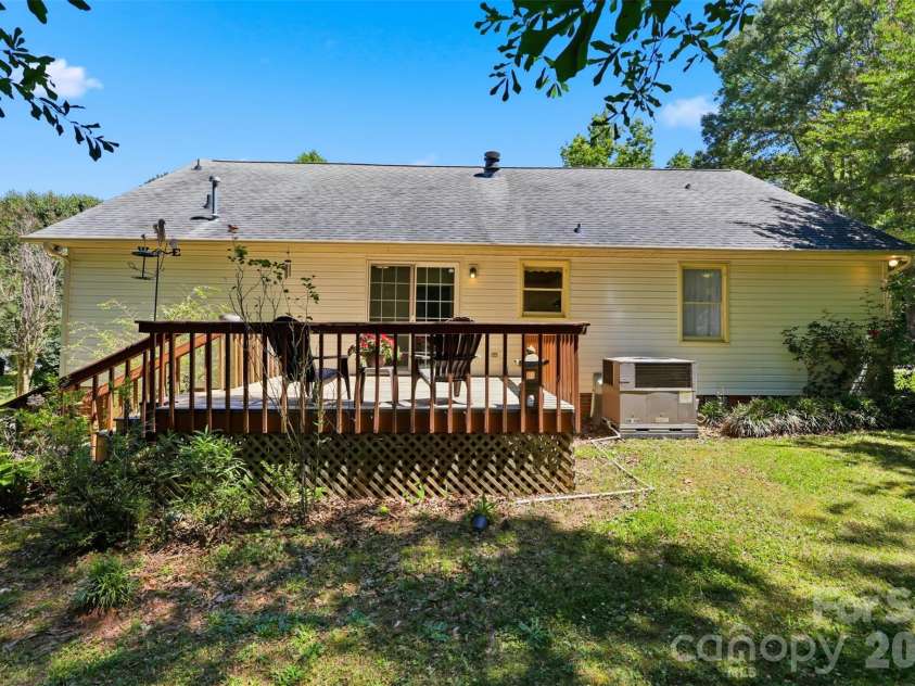 913 Pleasant Ridge Road, Fort Mill, SC 29715.  MLS# CAR4380826, YatesRealty ID 23633. 