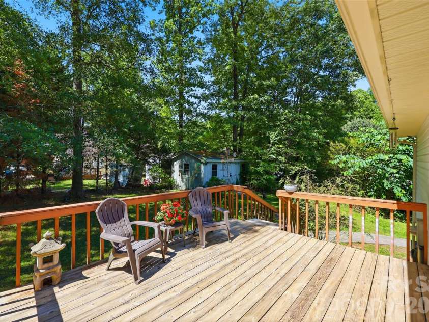 913 Pleasant Ridge Road, Fort Mill, SC 29715.  MLS# CAR4380826, YatesRealty ID 23633. 