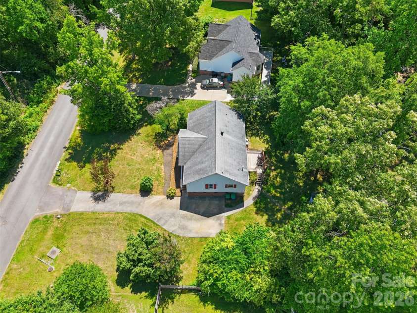 913 Pleasant Ridge Road, Fort Mill, SC 29715.  MLS# CAR4380826, YatesRealty ID 23633. 