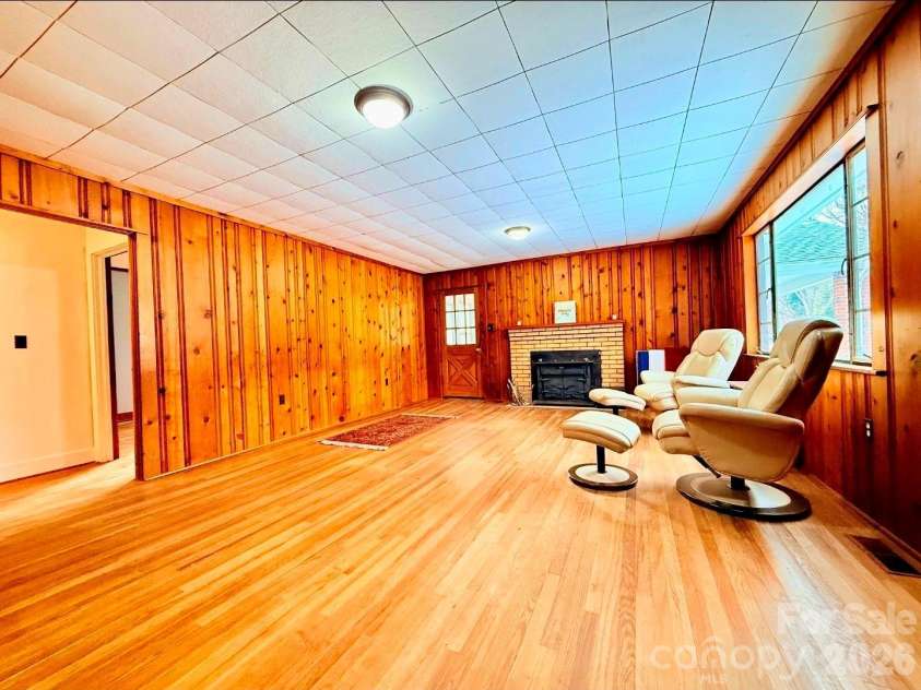 109 Wall Road, Tryon, NC 28782.  MLS# CAR4326151, YatesRealty ID 23634. 