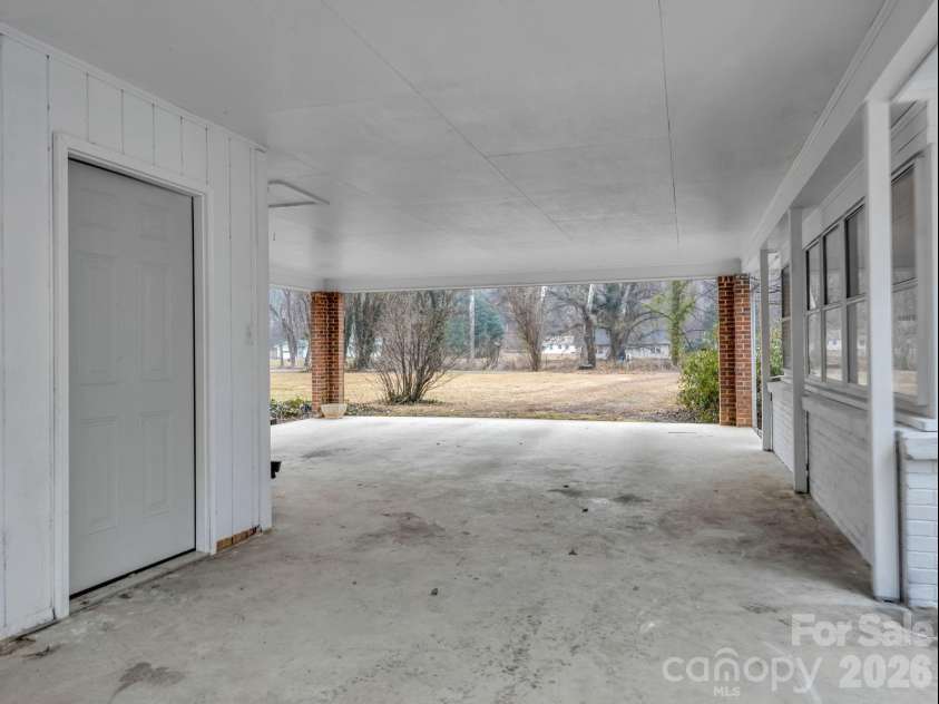 109 Wall Road, Tryon, NC 28782.  MLS# CAR4326151, YatesRealty ID 23634. 