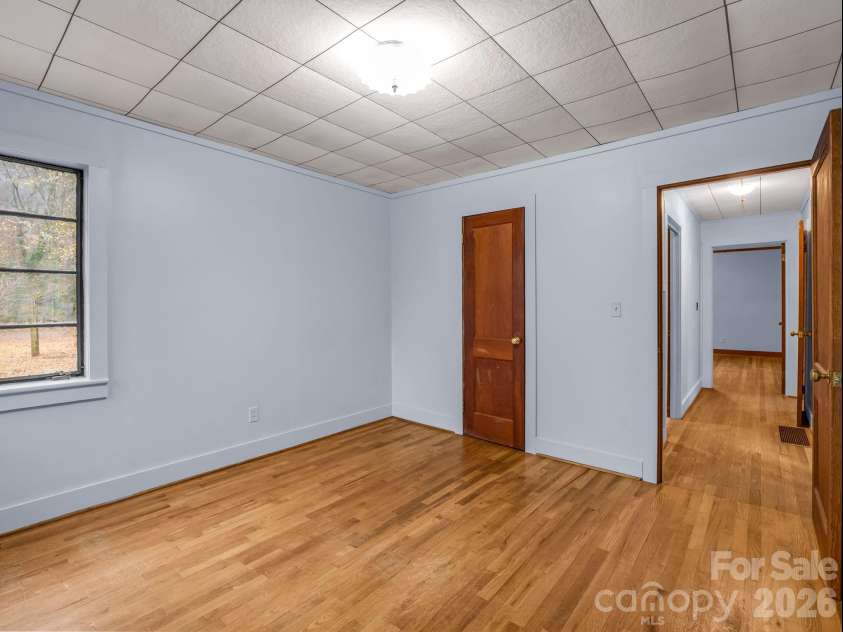 109 Wall Road, Tryon, NC 28782.  MLS# CAR4326151, YatesRealty ID 23634. 