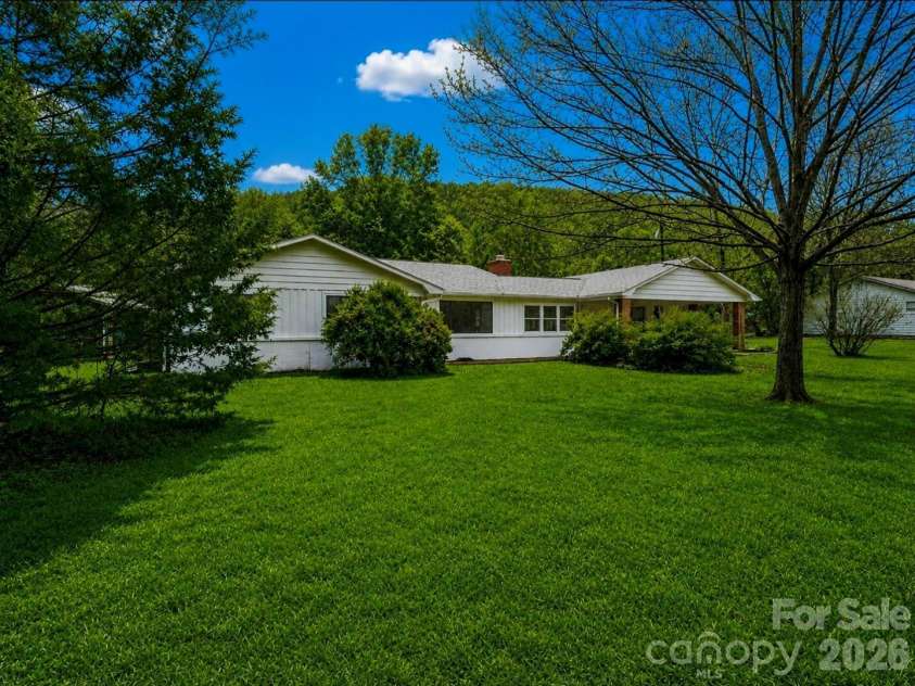 109 Wall Road, Tryon, NC 28782.  MLS# CAR4326151, YatesRealty ID 23634. Welcome!
