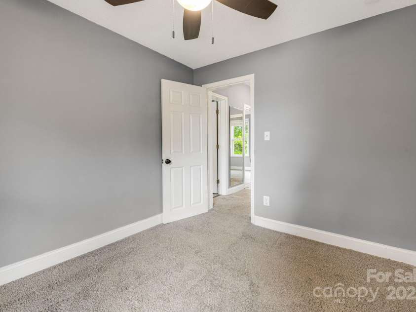 145 Logan Avenue, Asheville, NC 28806.  MLS# CAR4277415, YatesRealty ID 23634. 