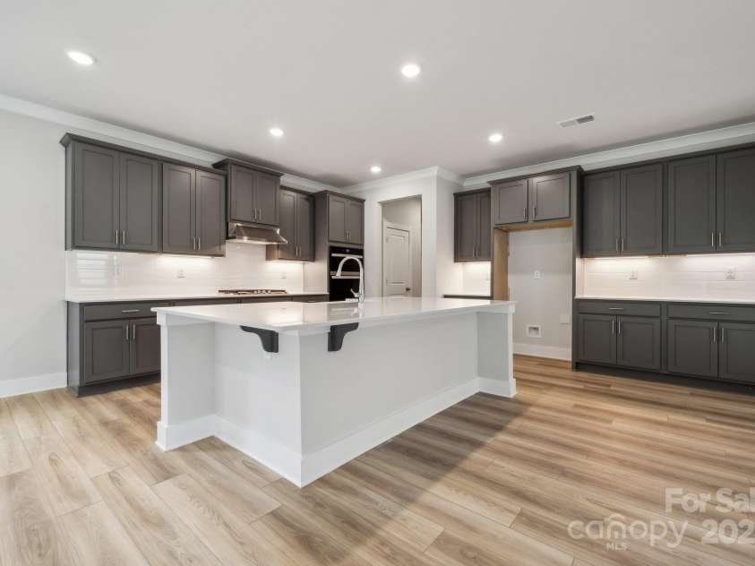 9952 Manor Vista Trail, Kannapolis, NC 28027.  MLS# CAR4256309, YatesRealty ID 23635. 