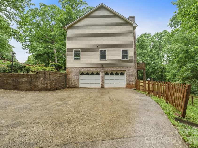 1227 Shirebourn None, Hickory, NC 28602.  MLS# CAR4380641, YatesRealty ID 23636. 