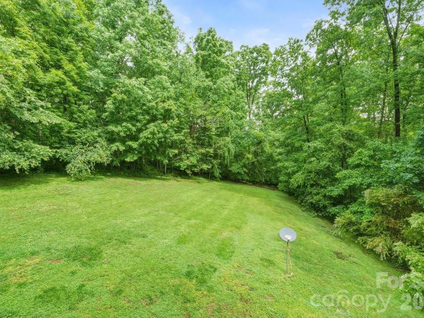 1227 Shirebourn None, Hickory, NC 28602.  MLS# CAR4380641, YatesRealty ID 23636. 