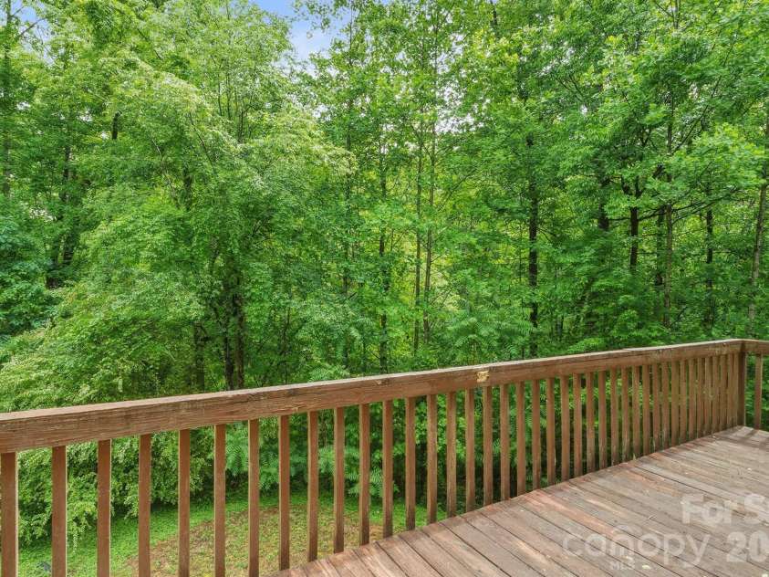 1227 Shirebourn None, Hickory, NC 28602.  MLS# CAR4380641, YatesRealty ID 23636. 