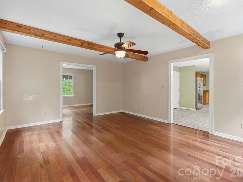 1227 Shirebourn None, Hickory, NC 28602.  MLS# CAR4380641, YatesRealty ID 23636. 