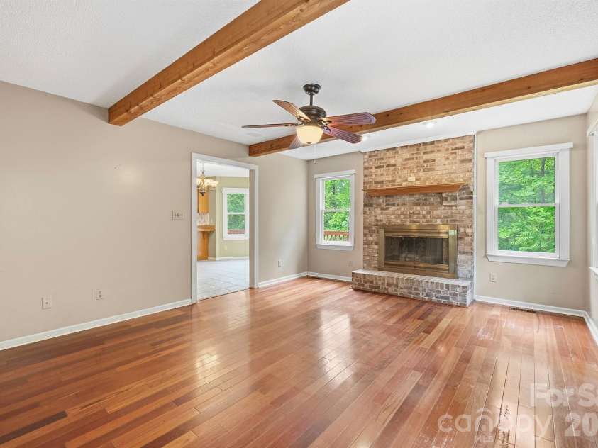 1227 Shirebourn None, Hickory, NC 28602.  MLS# CAR4380641, YatesRealty ID 23636. 