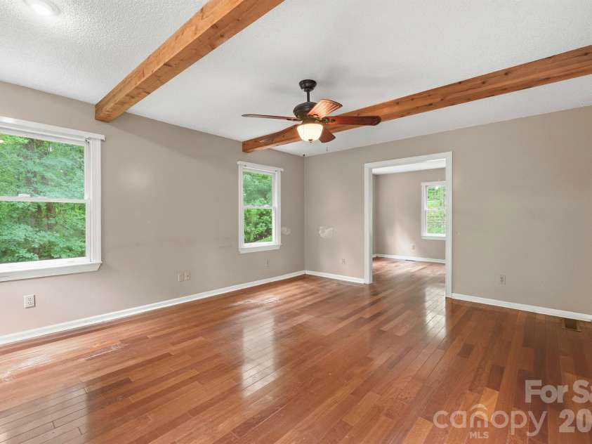 1227 Shirebourn None, Hickory, NC 28602.  MLS# CAR4380641, YatesRealty ID 23636. 