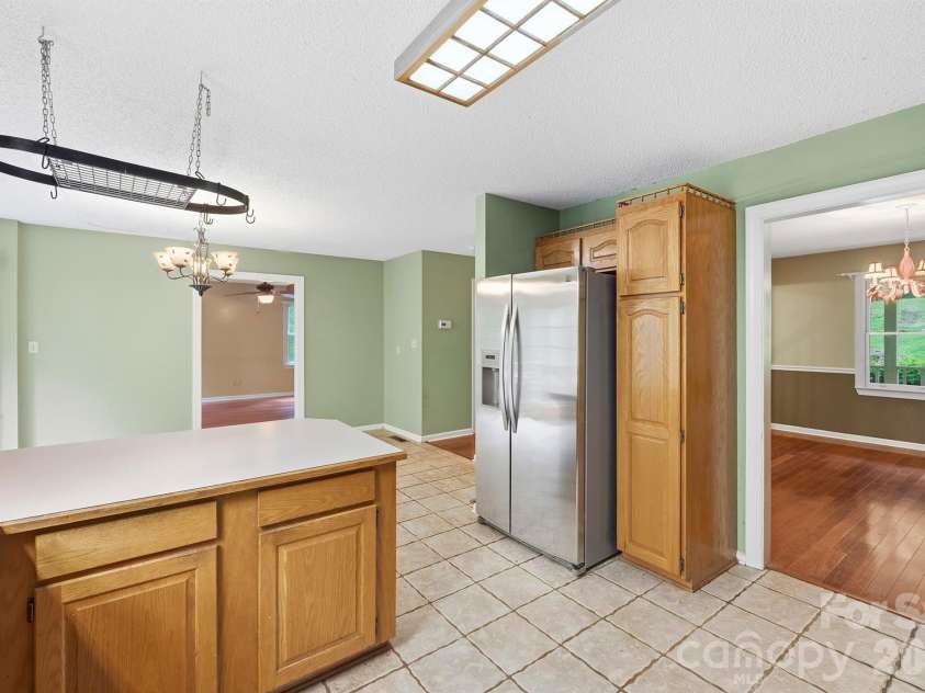 1227 Shirebourn None, Hickory, NC 28602.  MLS# CAR4380641, YatesRealty ID 23636. 