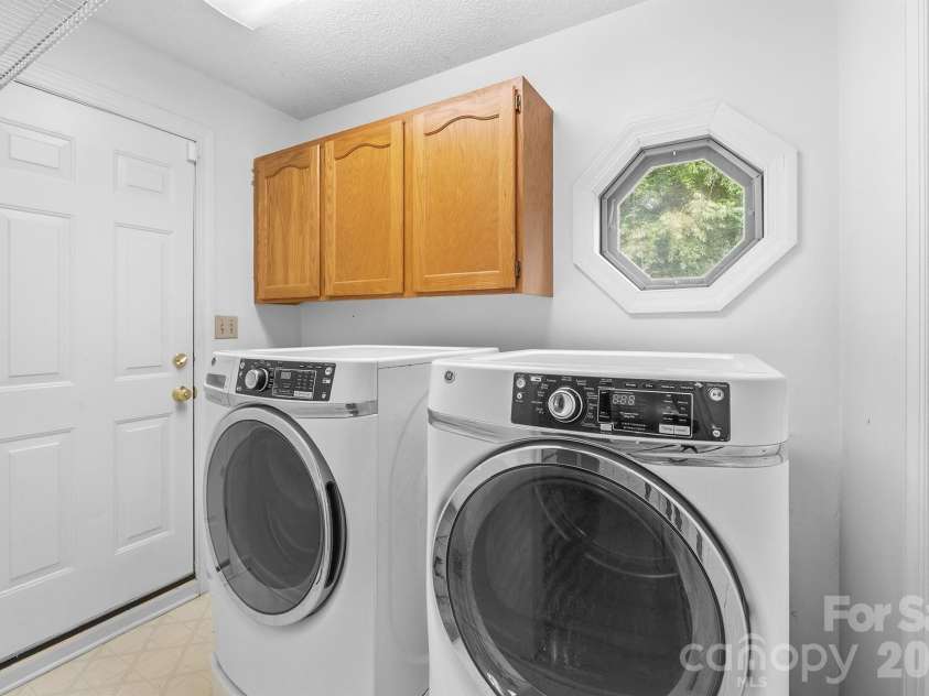 1227 Shirebourn None, Hickory, NC 28602.  MLS# CAR4380641, YatesRealty ID 23636. 