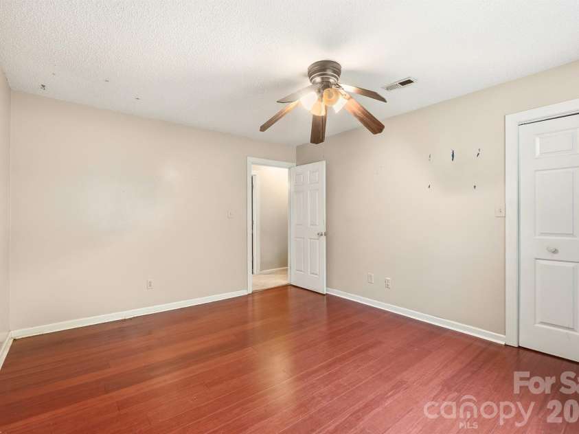 1227 Shirebourn None, Hickory, NC 28602.  MLS# CAR4380641, YatesRealty ID 23636. 