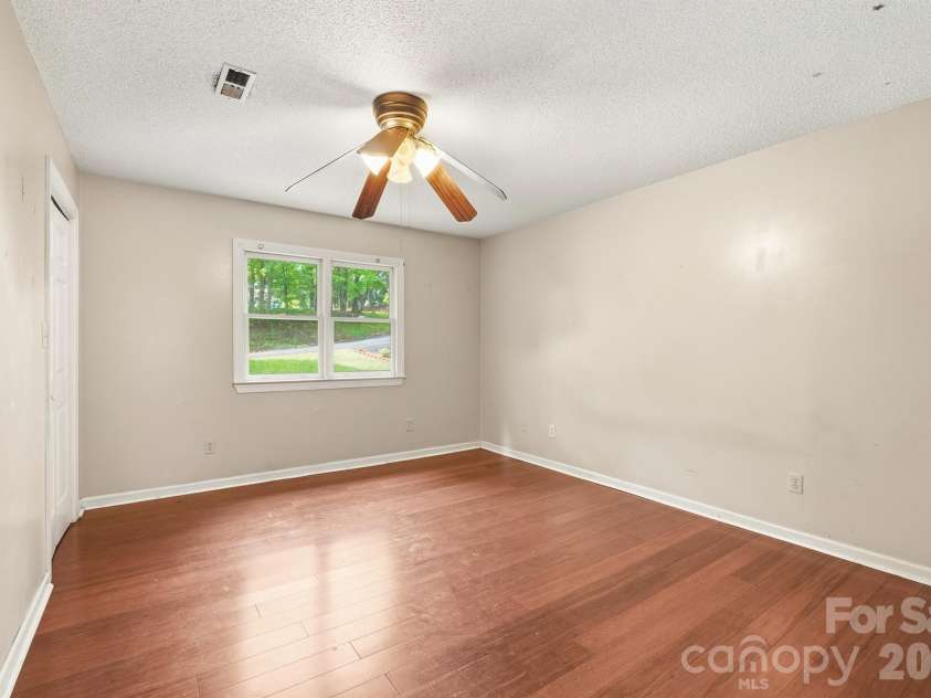 1227 Shirebourn None, Hickory, NC 28602.  MLS# CAR4380641, YatesRealty ID 23636. 