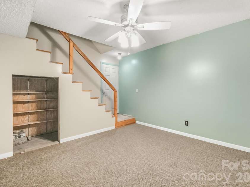 1227 Shirebourn None, Hickory, NC 28602.  MLS# CAR4380641, YatesRealty ID 23636. Flex Room in Basement